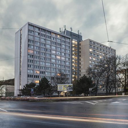 Ústí nad Labem Koleje Ujepホステル エクステリア 写真