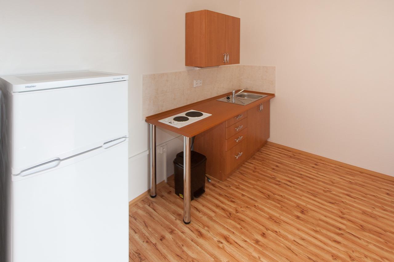 Ústí nad Labem Koleje Ujepホステル エクステリア 写真